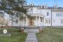property gallery-image